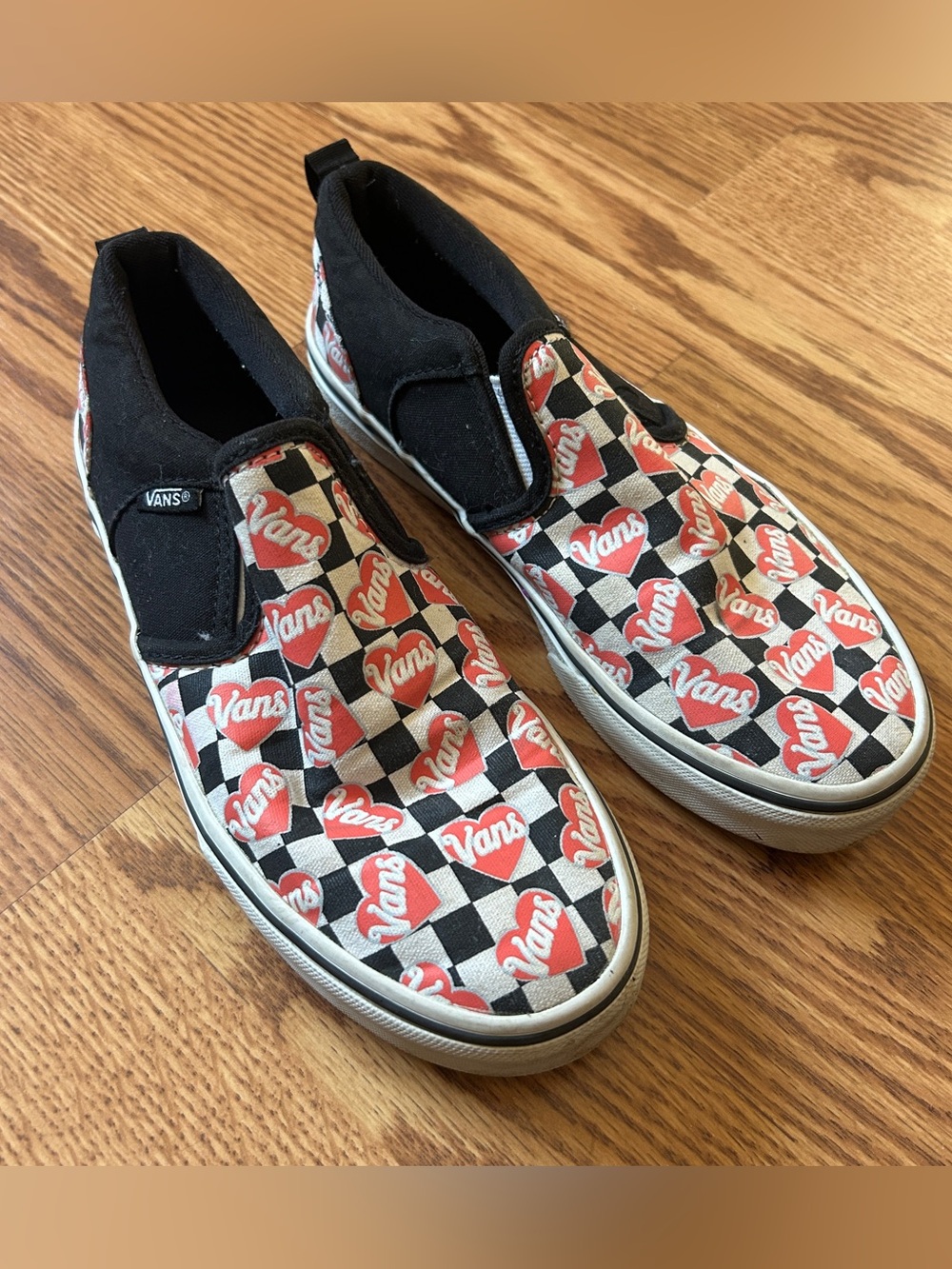 Checkered heart kids vans